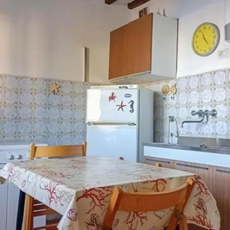 Apartment Beautiful In With Kitchen Porto Azzurro